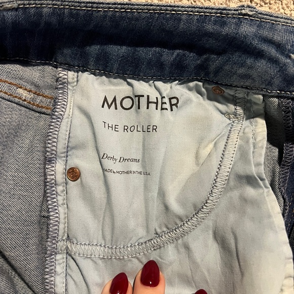 Mother the roller in derby dreams - Picture 5 of 8